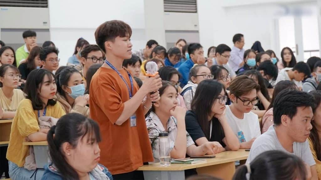 talk-show-la-ban-dinh-huong-nganh-marketing-loi-di-nao-cho-gen-Z-anh 1